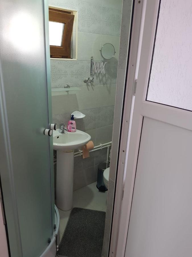 La Bunicu Villa Polovragi Bagian luar foto
