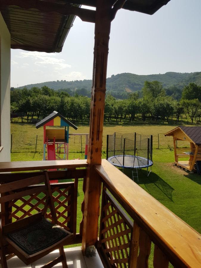 La Bunicu Villa Polovragi Bagian luar foto